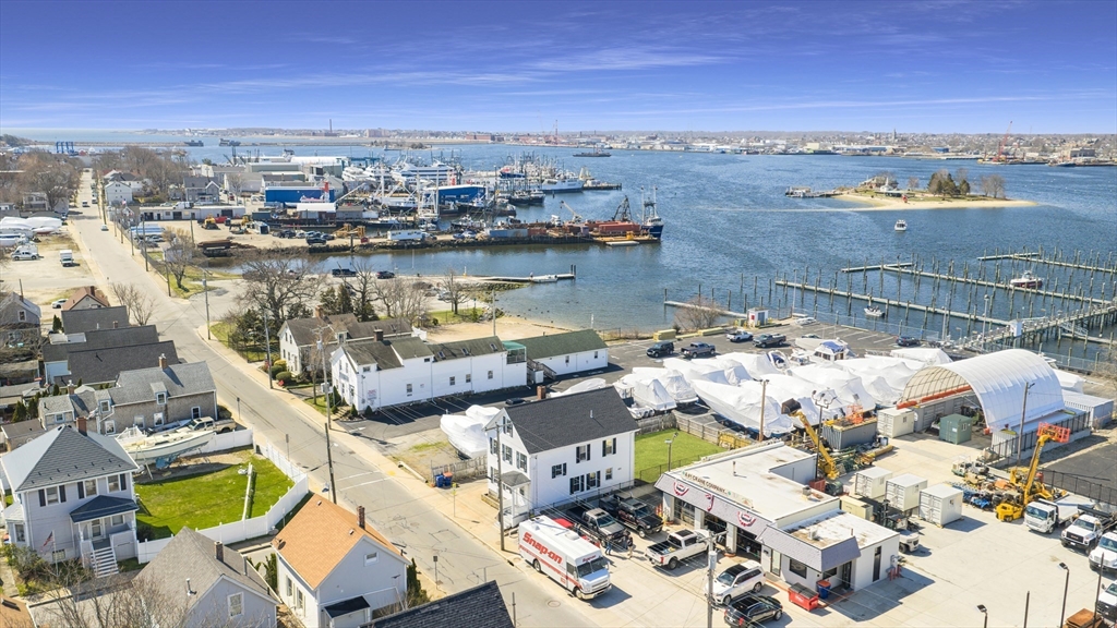 84 Middle Street Fairhaven, MA 02719 - Photo 31 of 34