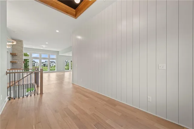 $995,500 | 8716 North Lewis Avenue, Kansas City, MO 64157