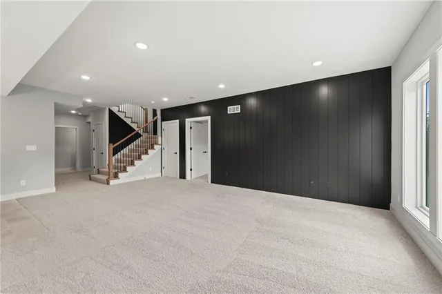 $995,500 | 8716 North Lewis Avenue, Kansas City, MO 64157