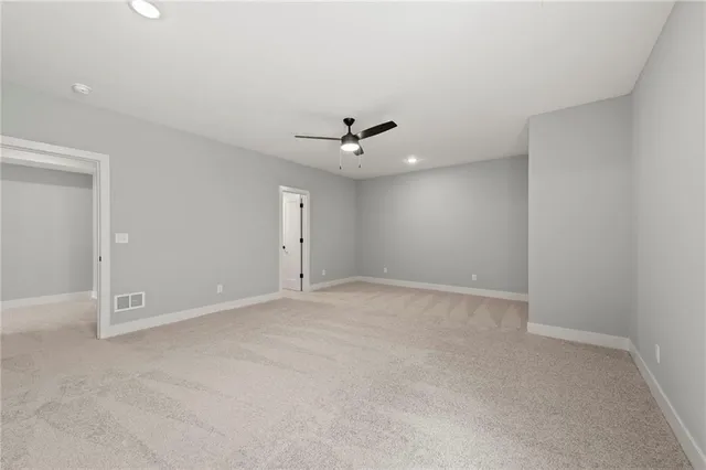 $995,500 | 8716 North Lewis Avenue, Kansas City, MO 64157