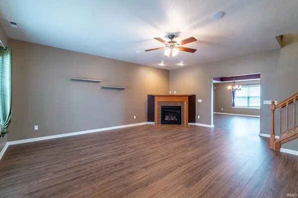 $369,900 | 11223 Wirra Wirra Hill, Roanoke, IN 46783