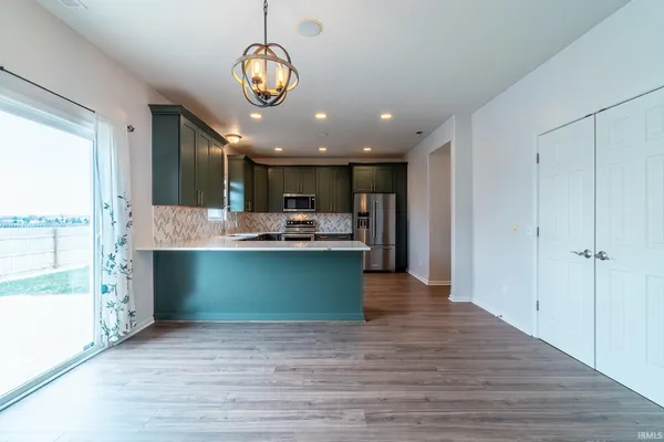 $369,900 | 11223 Wirra Wirra Hill, Roanoke, IN 46783