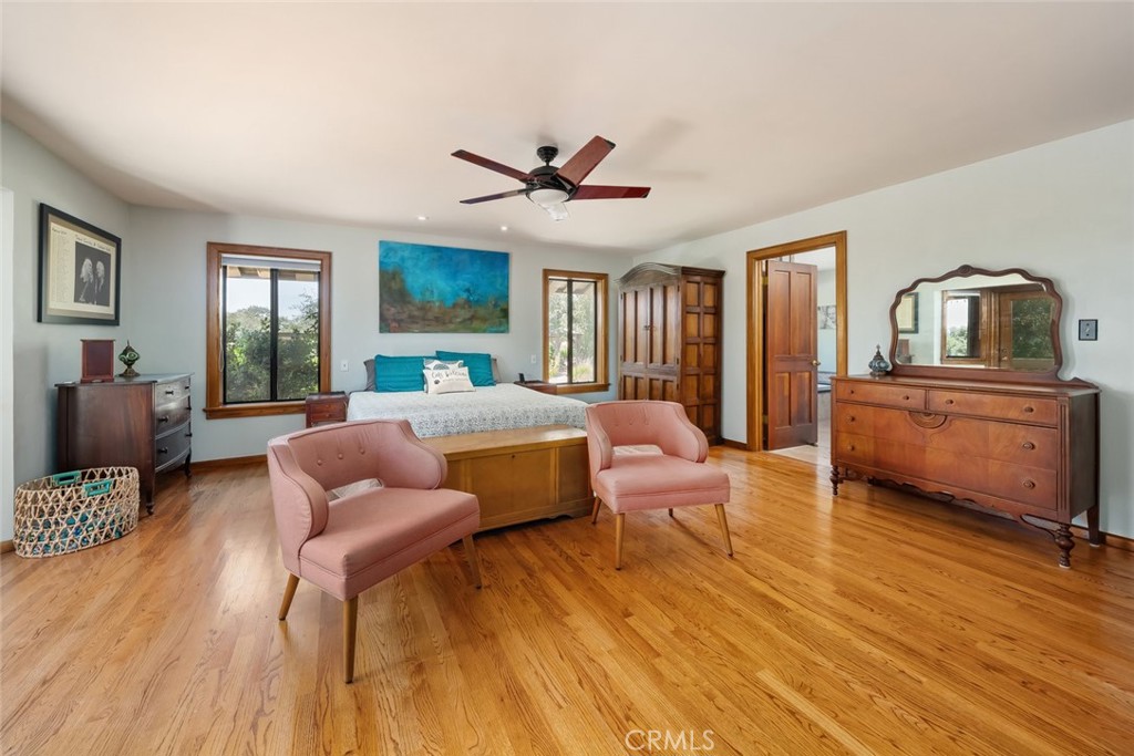 1105 Spanish Camp Road Paso Robles, CA 93446 - Photo 24 of 72 a living room with furniture and a wooden floor