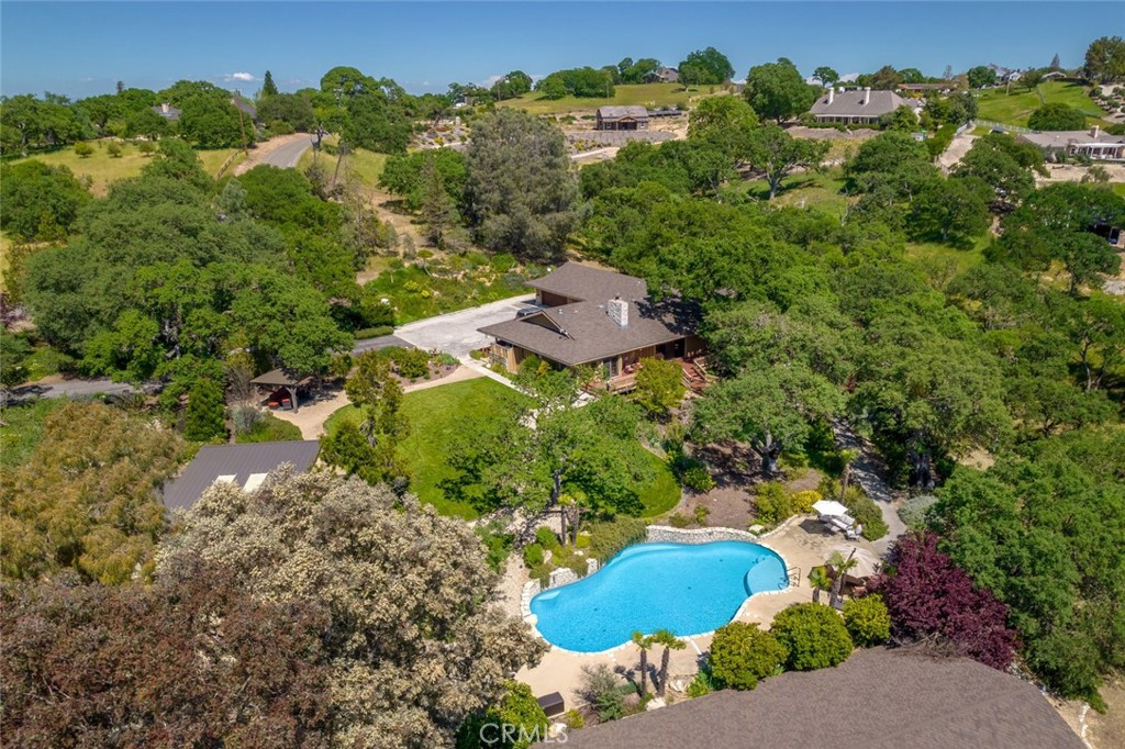 1105 Spanish Camp Road Paso Robles, CA 93446 - Photo 4 of 72 a view of a garden with an outdoor space