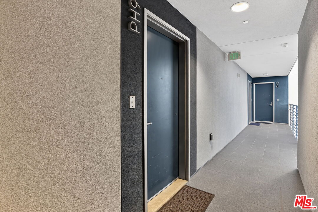 7857 West Manchester Avenue, Unit PH9 Playa del Rey, CA 90293 - Photo 7 of 31