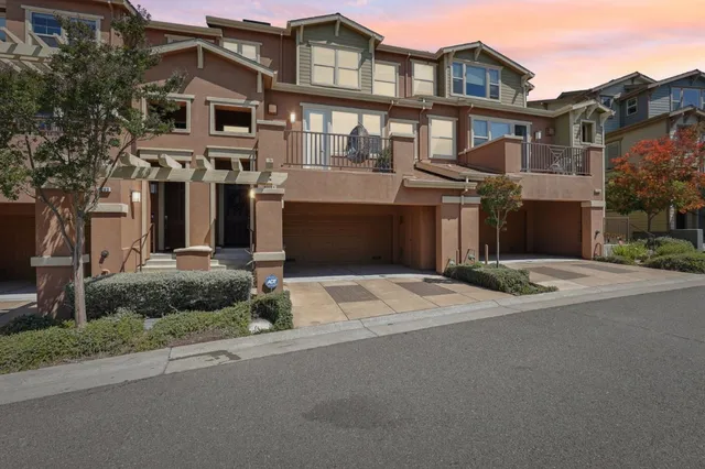 $955,000 | 6264 Rocky Point Court, Oakland, CA 94605