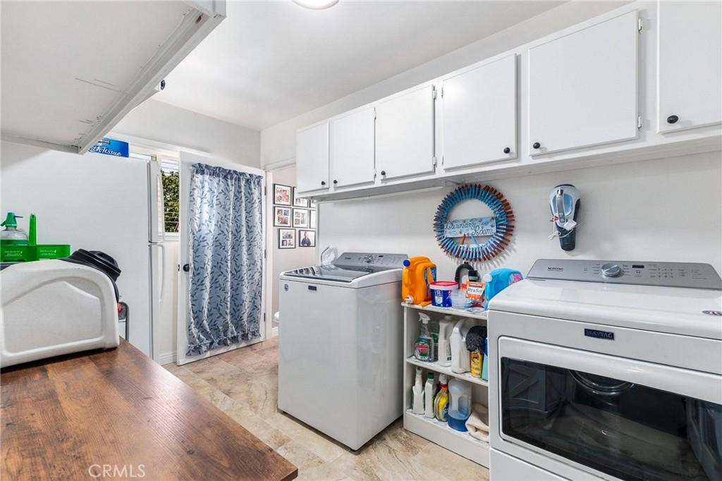 28928 East Worcester Road Sun City, CA 92586 - Photo 24 of 40 Laundry
