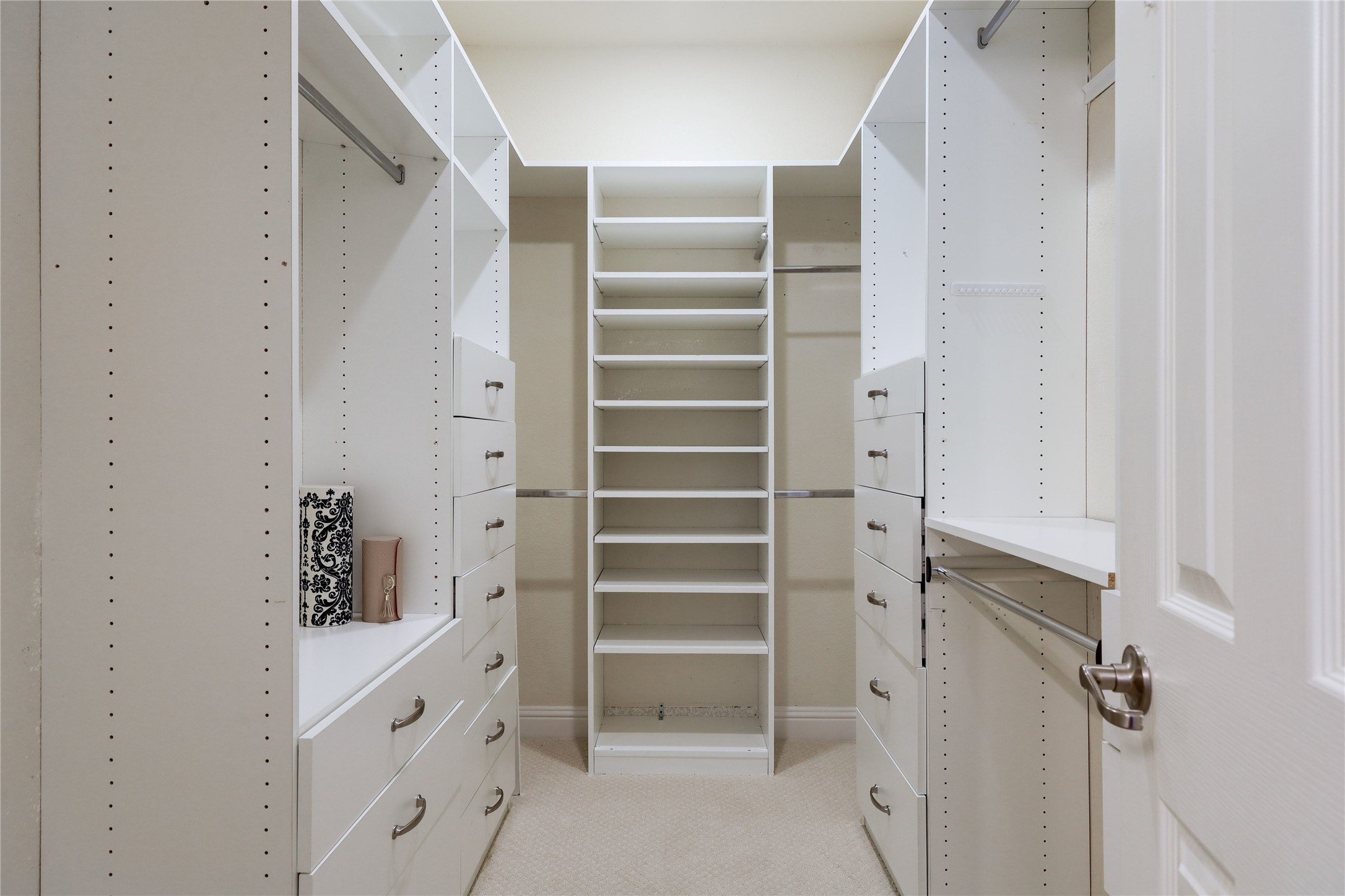 7621 Menler Drive Austin, TX 78735 - Photo 17 of 40 primary closet