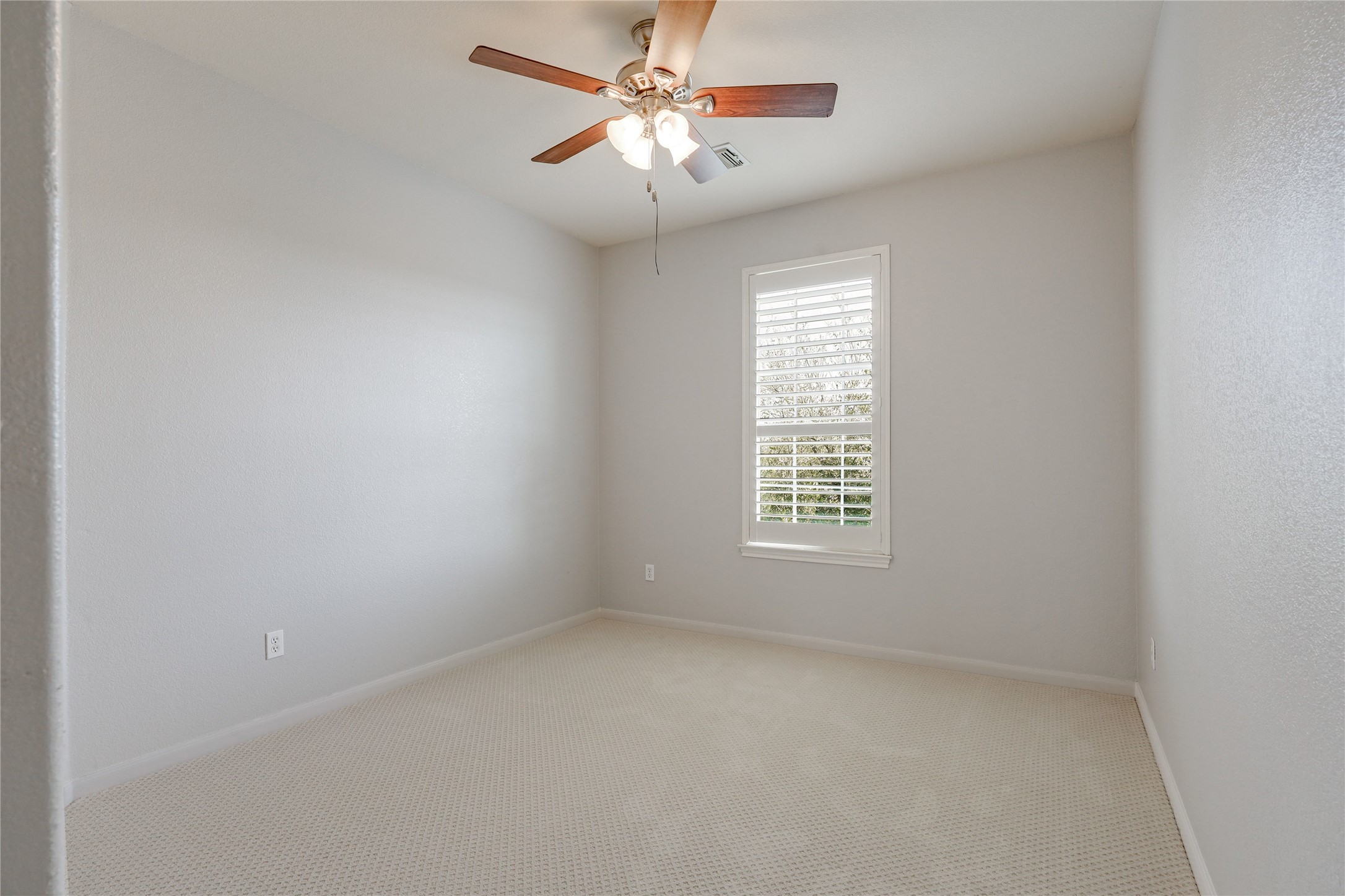 7621 Menler Drive Austin, TX 78735 - Photo 26 of 40 Bedroom 2