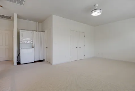 $900,000 | 7621 Menler Drive, Austin, TX 78735