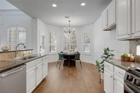 $900,000 | 7621 Menler Drive, Austin, TX 78735