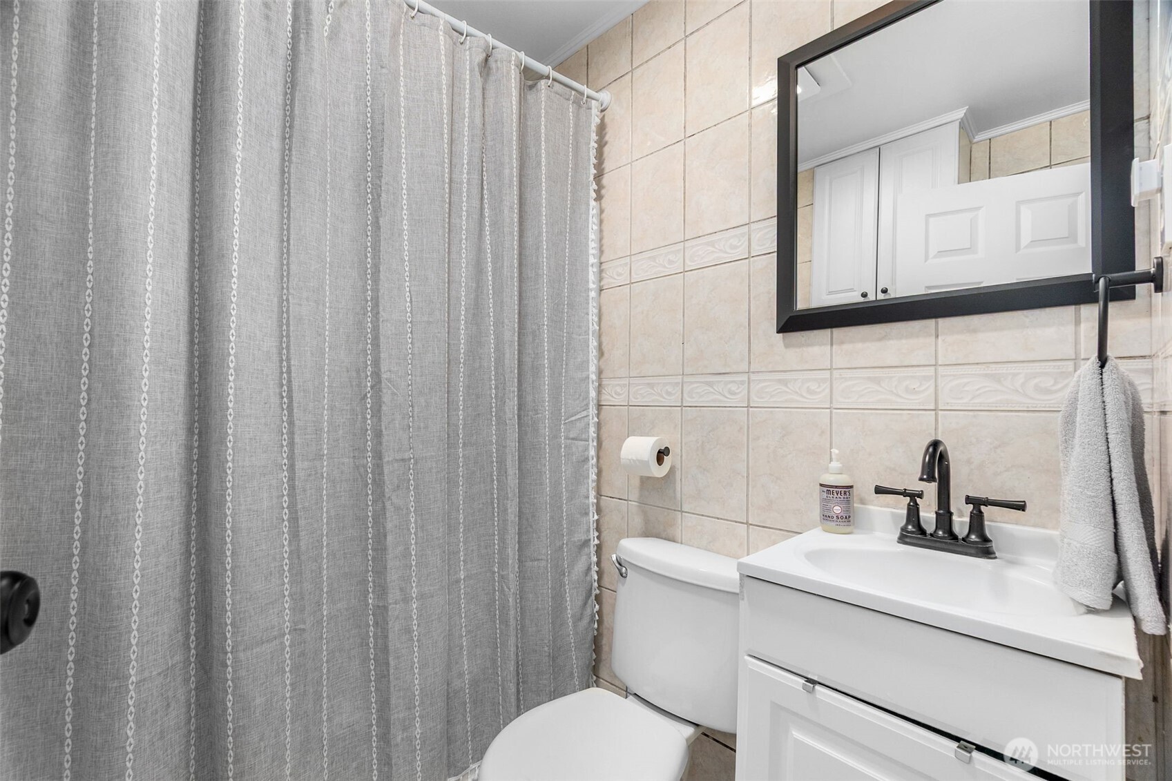 626 Southwest 142nd Street Burien, WA 98166 - Photo 25 of 35