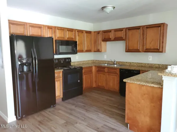 $1,250 | 6075 West Ridley Street, Bay St. Louis, MS 39520