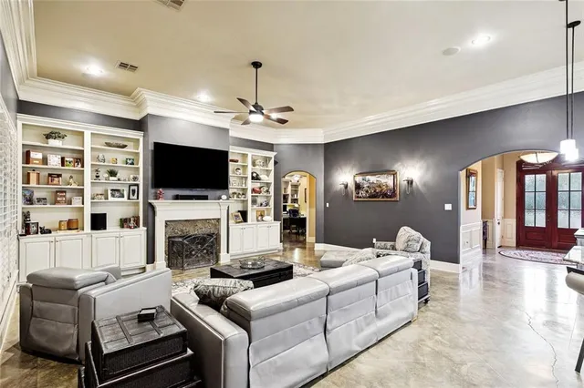 $1,095,000 | 206 Normandy Drive, Folsom, LA 70437