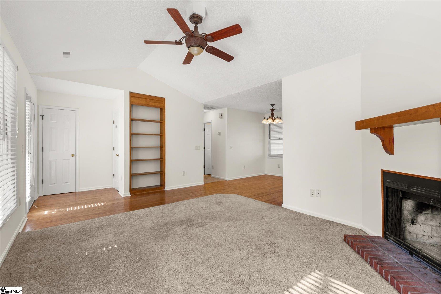407 Timberview Lane Simpsonville, SC 29681 - Photo 5 of 25 Gallery Image 5