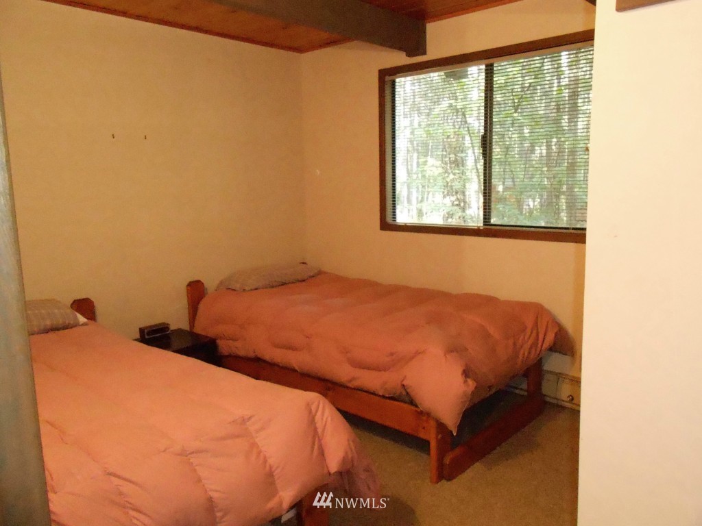157 Sunstone Road Packwood, WA 98361 - Photo 8 of 18 Gallery Image 8