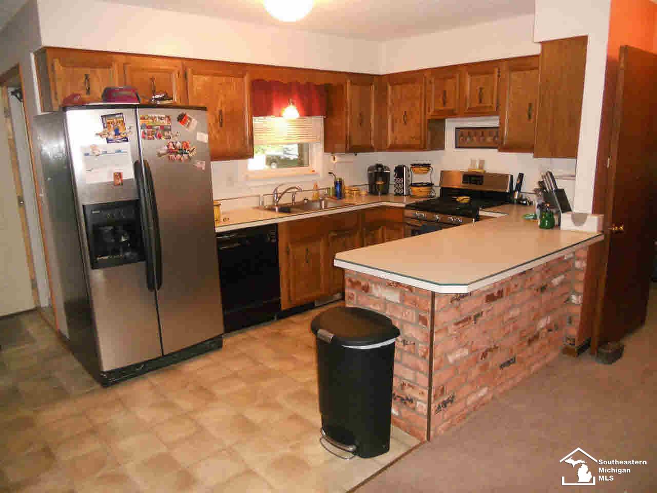12951 Ida Center Road Ida, MI 48140 - Photo 10 of 19 21188433-9.JPG