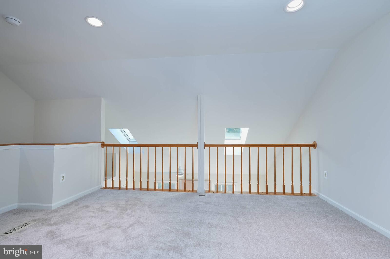 9303 Kendal Circle Laurel, MD 20723 - Photo 25 of 50 a view of a livingroom with a ceiling fan