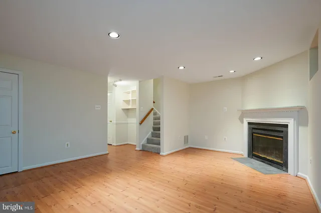 $450,000 | 9303 Kendal Circle, Laurel, MD 20723