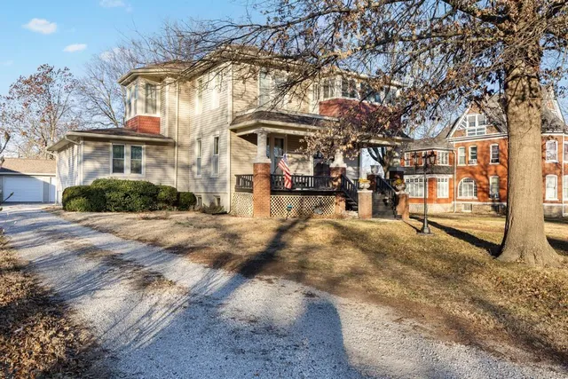 $295,000 | 816 South Crawford Street, Fort Scott, KS 66701