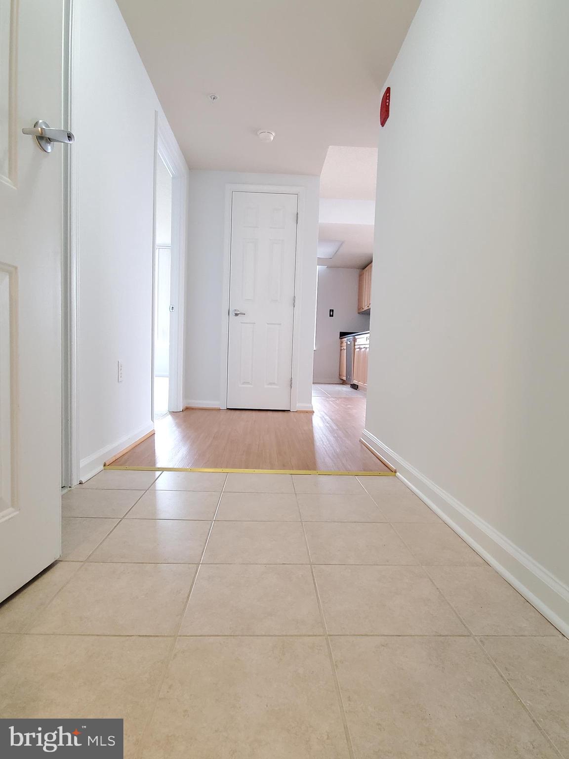 2726 Gallows Road, Unit 719 Vienna, VA 22180 - Photo 17 of 32 Gallery Image 17