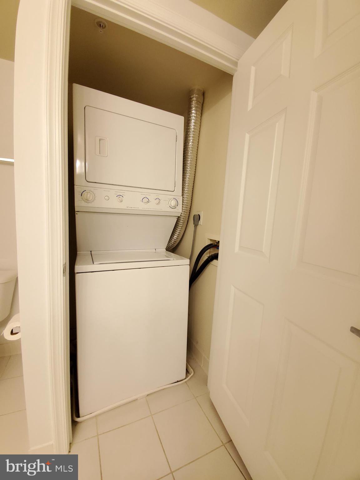 2726 Gallows Road, Unit 719 Vienna, VA 22180 - Photo 24 of 32 Gallery Image 24