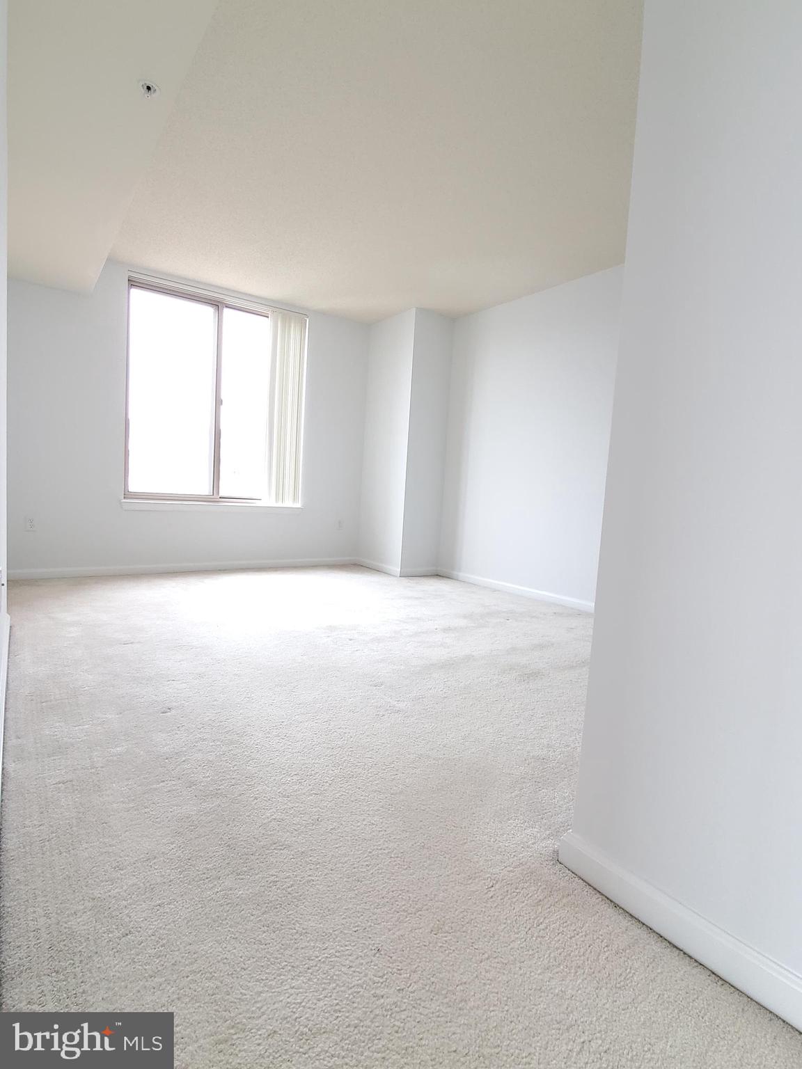 2726 Gallows Road, Unit 719 Vienna, VA 22180 - Photo 28 of 32 Gallery Image 28