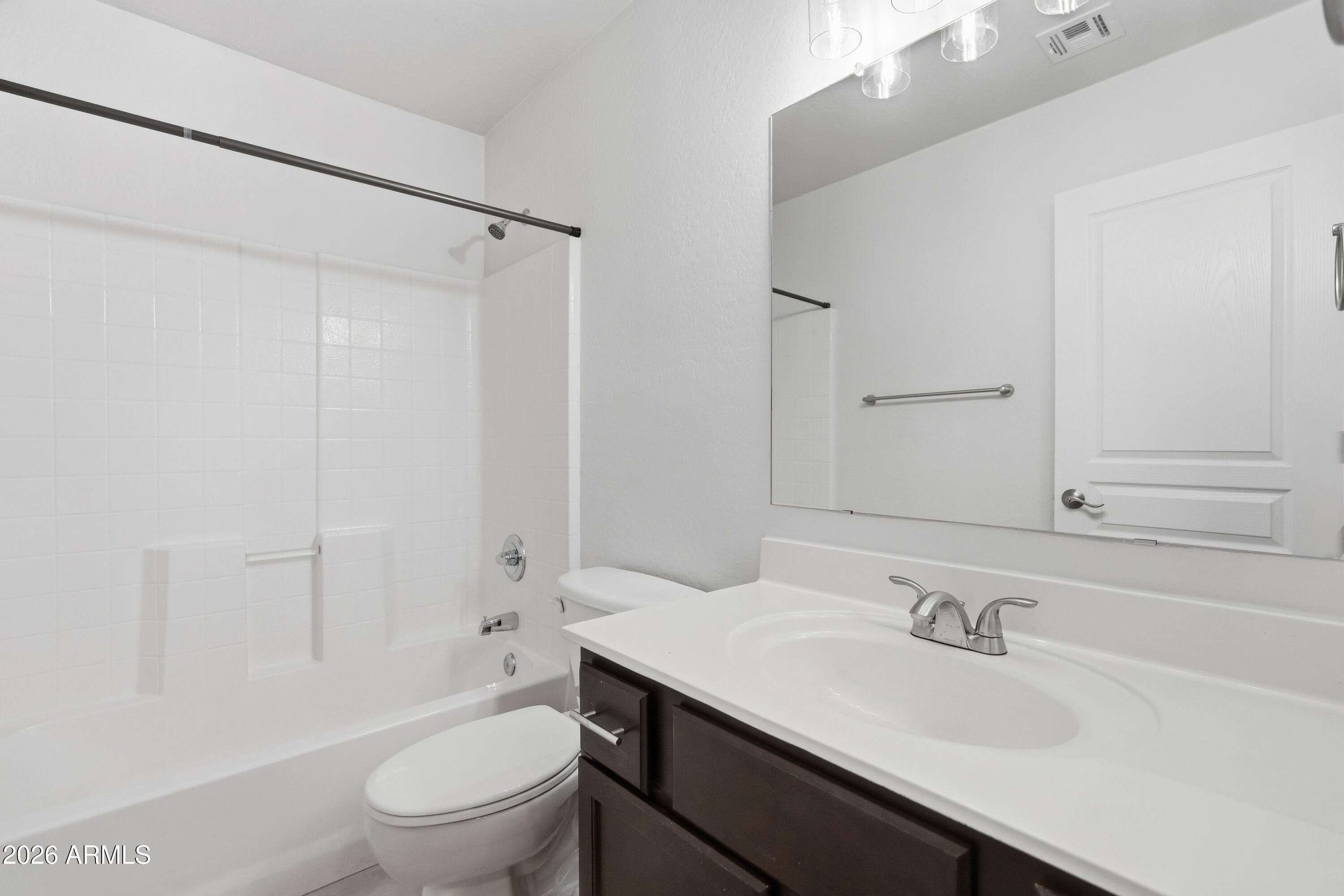 1695 East Joseph Way Gilbert, AZ 85295 - Photo 16 of 18 027_ListerPros (34)