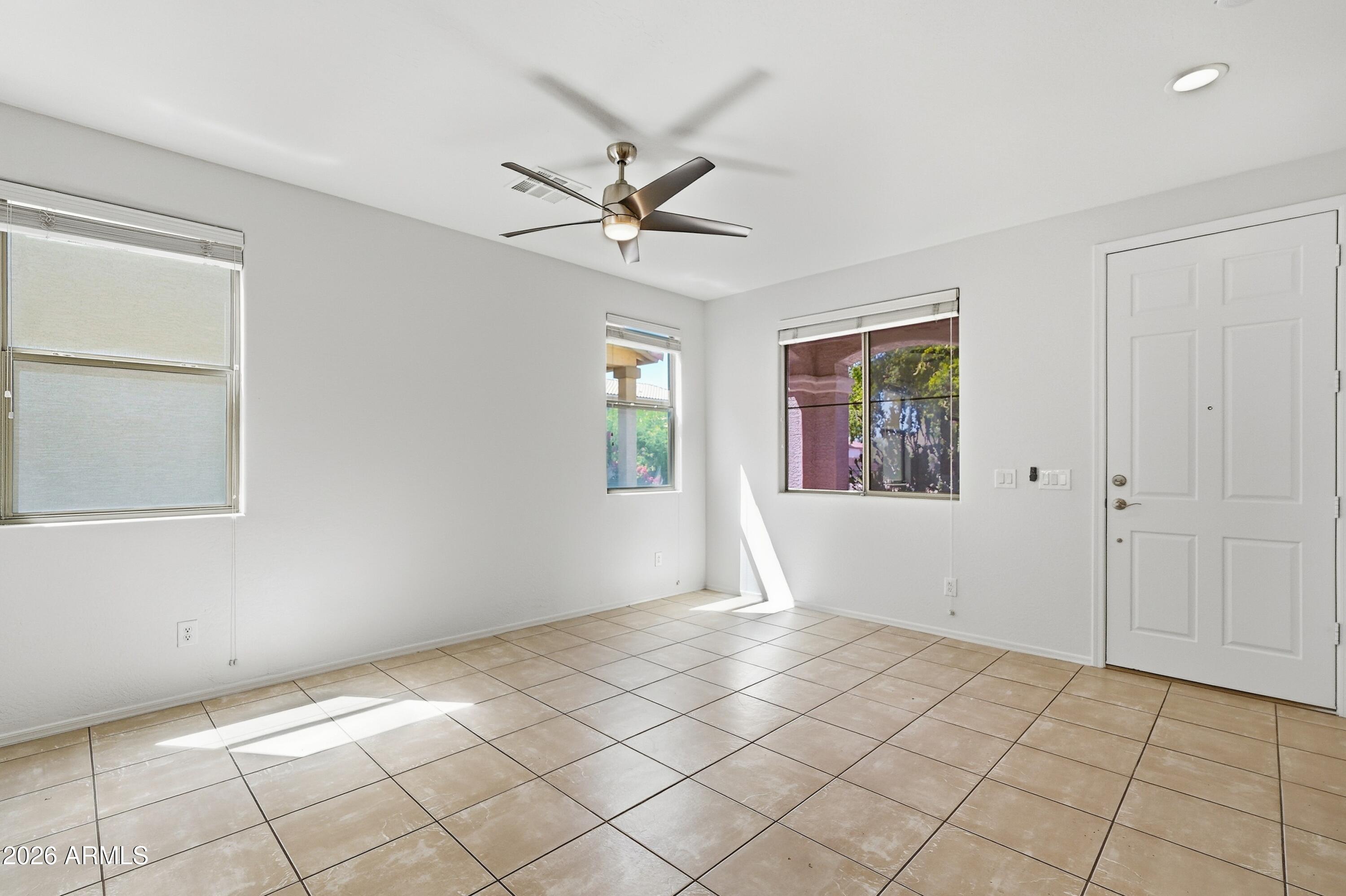 1695 East Joseph Way Gilbert, AZ 85295 - Photo 2 of 18 005_ListerPros (39)