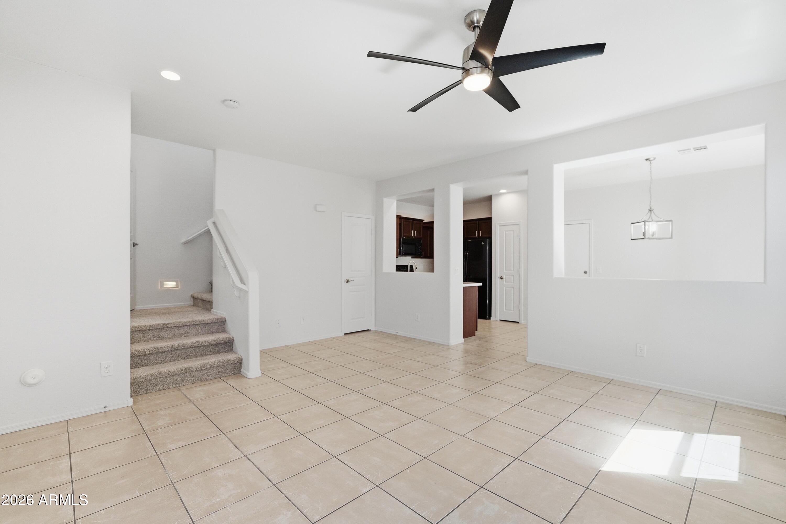 1695 East Joseph Way Gilbert, AZ 85295 - Photo 4 of 18 007_ListerPros (46)