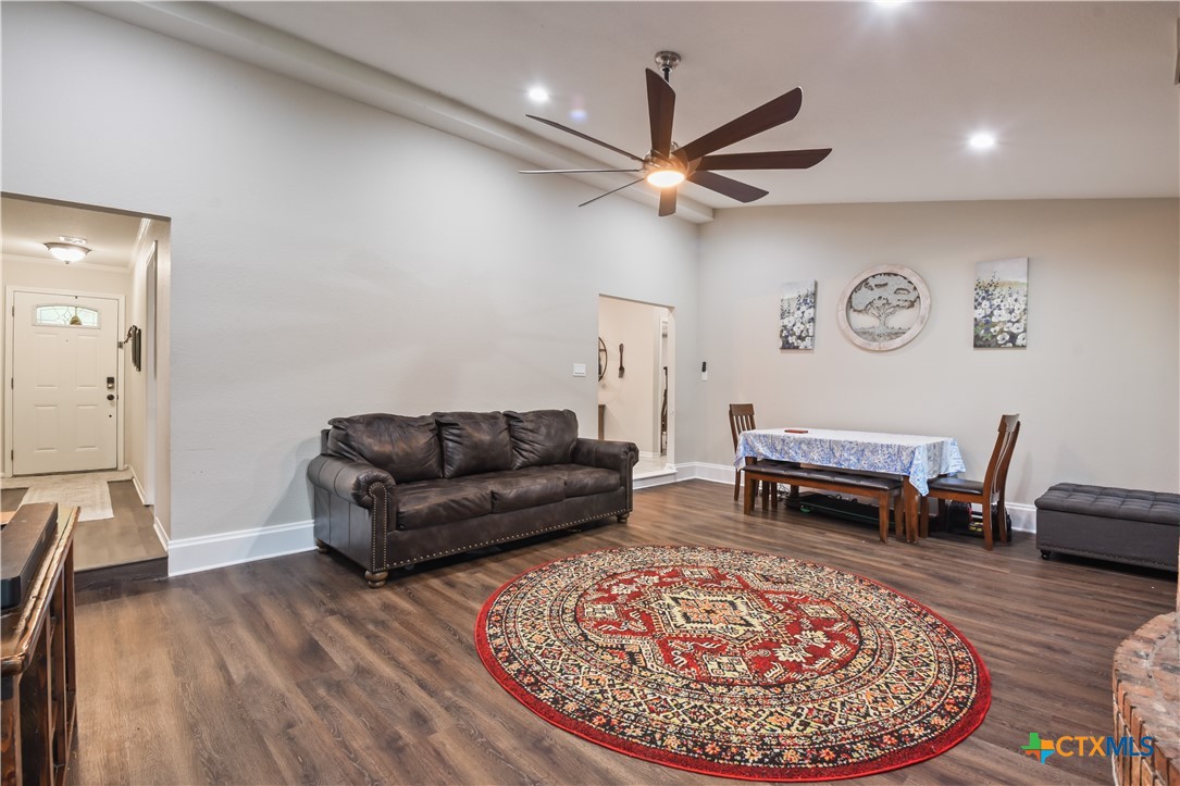 33 Great W Loop Belton, TX 76513 - Photo 4 of 39