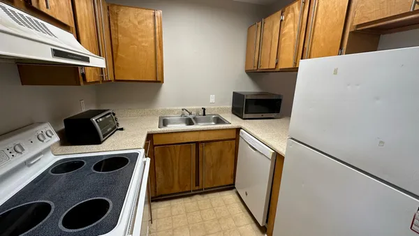 $1,475 | 1317 Airport Drive, Unit F13, Tallahassee, FL 32304