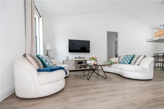 $298,000 | 8031 Sandy Circle, LaBelle, FL 33935