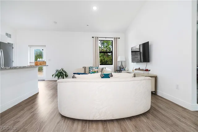 $298,000 | 8031 Sandy Circle, LaBelle, FL 33935