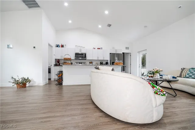 $298,000 | 8031 Sandy Circle, LaBelle, FL 33935