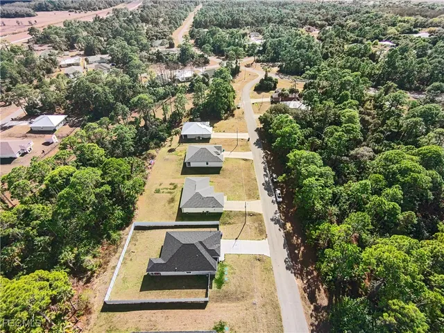 $298,000 | 8031 Sandy Circle, LaBelle, FL 33935