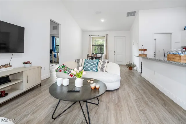 $298,000 | 8031 Sandy Circle, LaBelle, FL 33935