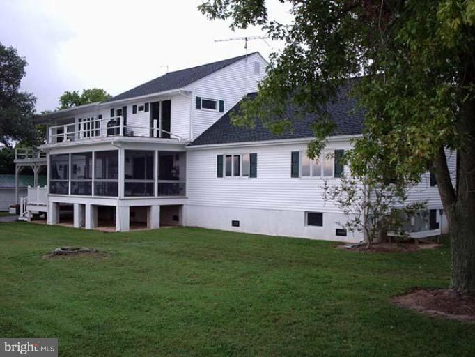 5301 Ross Neck Road Cambridge, MD 21613 - Photo 19 of 30 View of waterside from South.