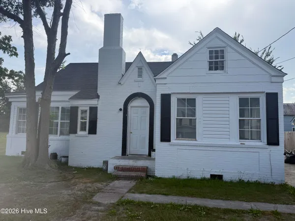 $199,900 | 421 Perry Street, Elizabeth City, NC 27909