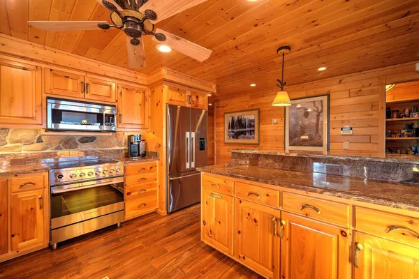 $1,500,000 | 3915 County Road A, Webster, WI 54893