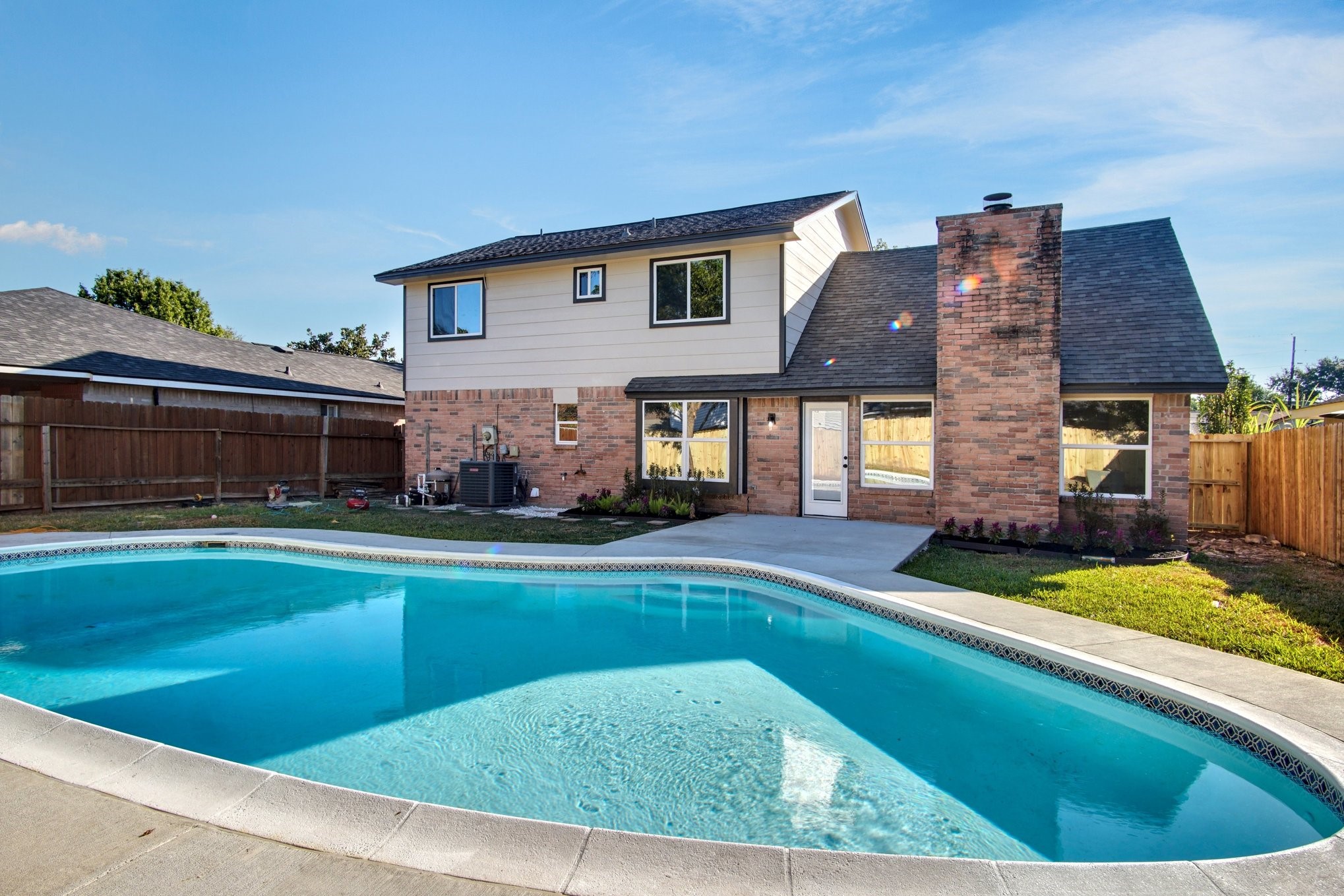 7511 Weatherhill Lane Houston, TX 77041 - Photo 1 of 40 Enormous pool. Fully updated and fully functional