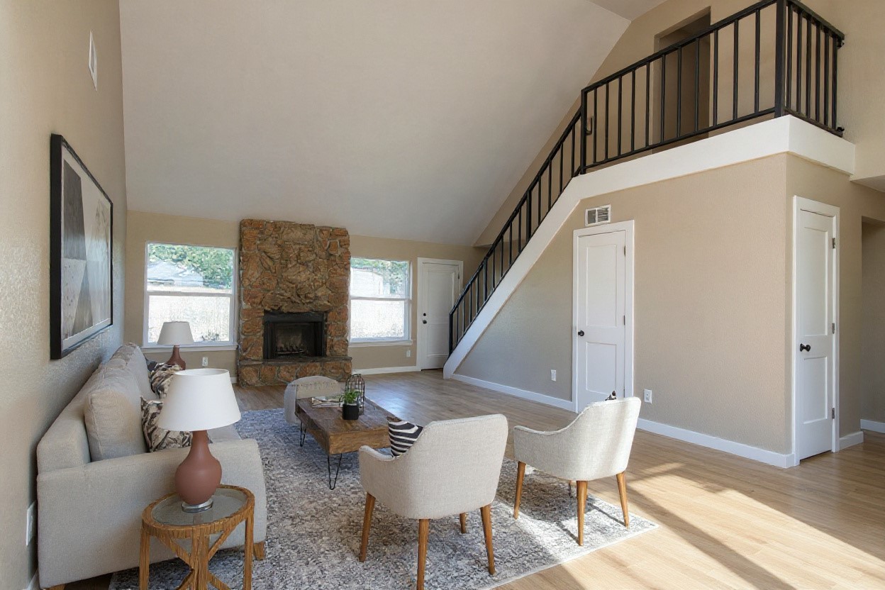 7511 Weatherhill Lane Houston, TX 77041 - Photo 14 of 40 Large Family room with living/dining combo option