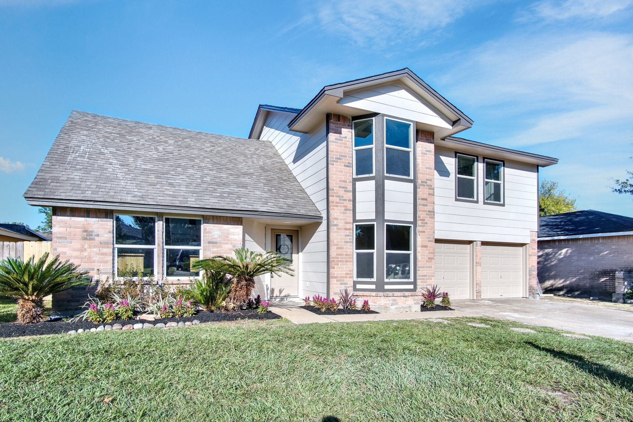 7511 Weatherhill Lane Houston, TX 77041 - Photo 2 of 40 Modern Front Elevation