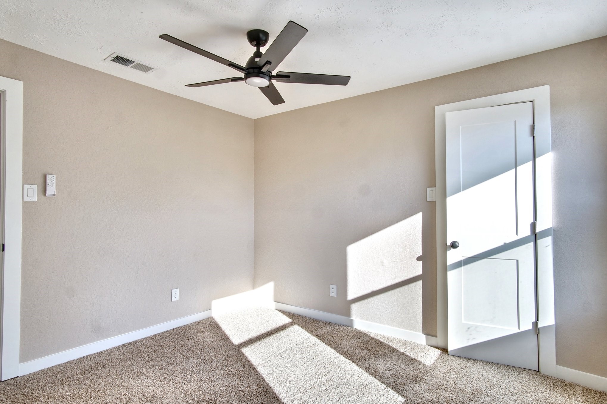 7511 Weatherhill Lane Houston, TX 77041 - Photo 33 of 40 Light and Bright