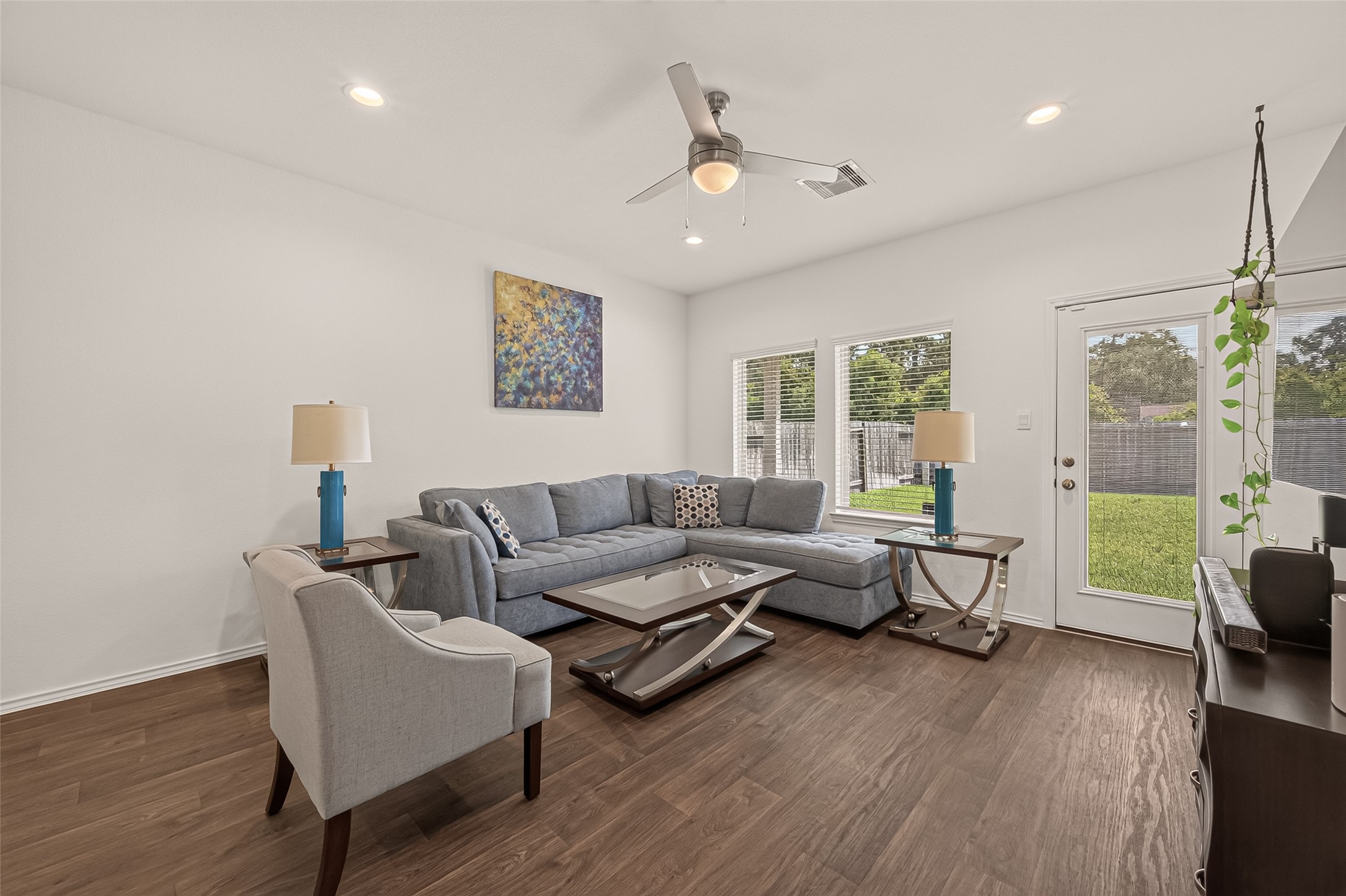 22446 Forest Gorge Lane Spring, TX 77373 - Photo 5 of 40 Large Living Area w Views of the Backyard.