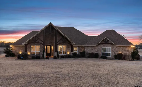 $779,000 | 15671 Stallion Lake Boulevard, Lindale, TX 75771
