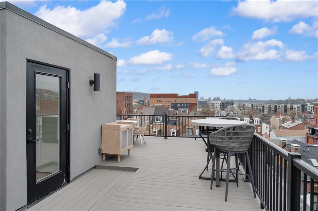 172 43rd Street Pittsburgh, PA 15201 - Photo 23 of 25 a view of a terrace with furniture and stove