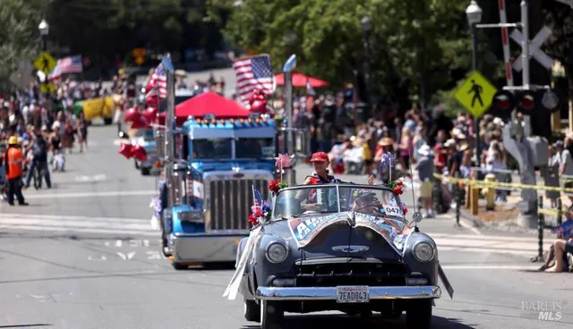 $450,000 | 9989 Oak Street, Penngrove, CA 94951