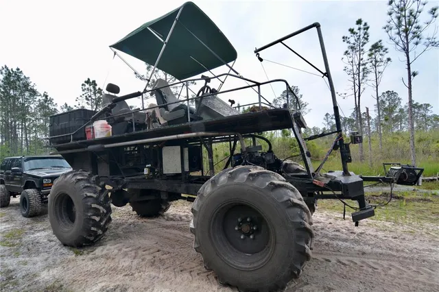 a view of a garden with plants