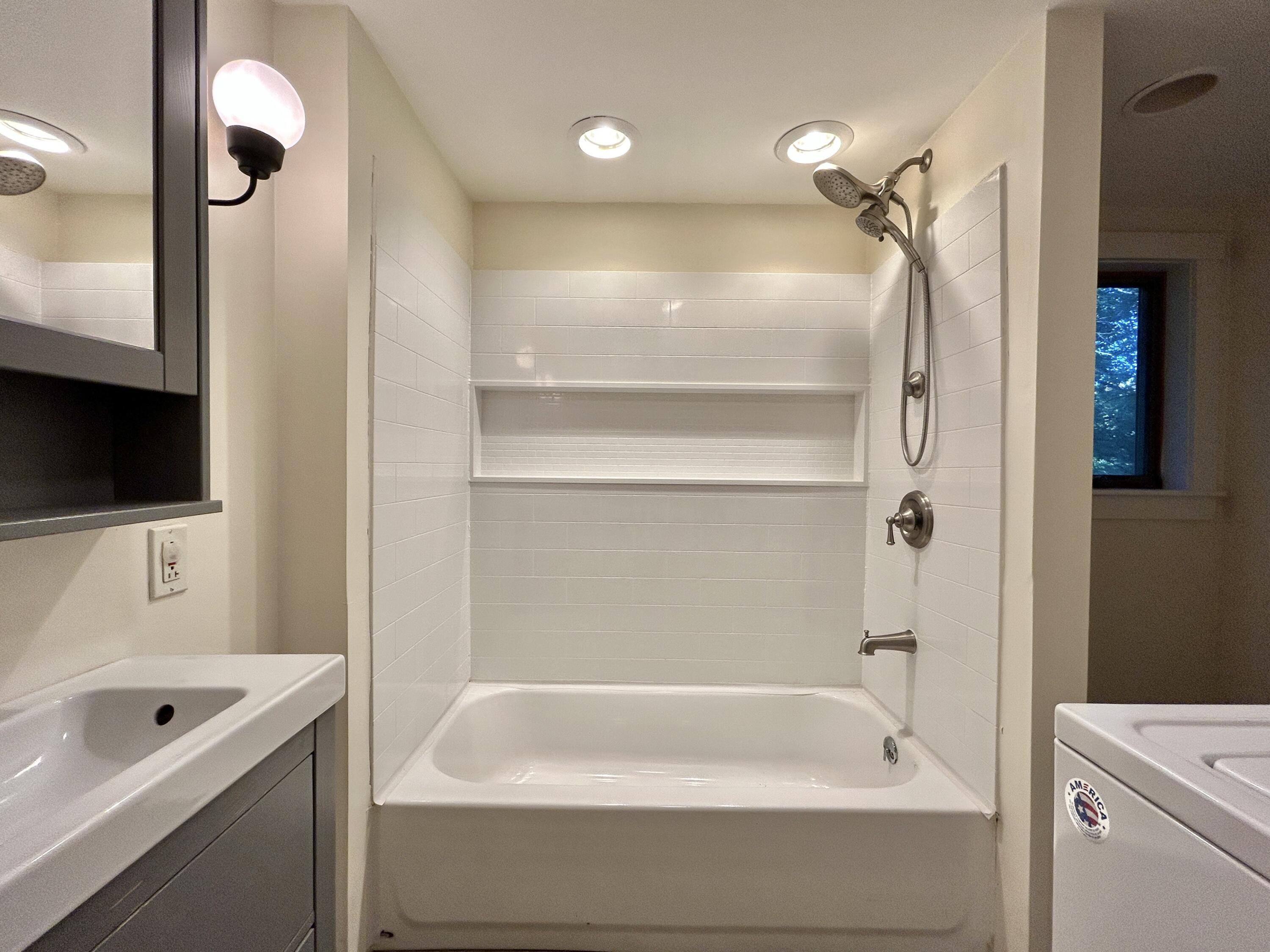 90 Oak Hill Road Standish, ME 04084 - Photo 7 of 18 Bathroom